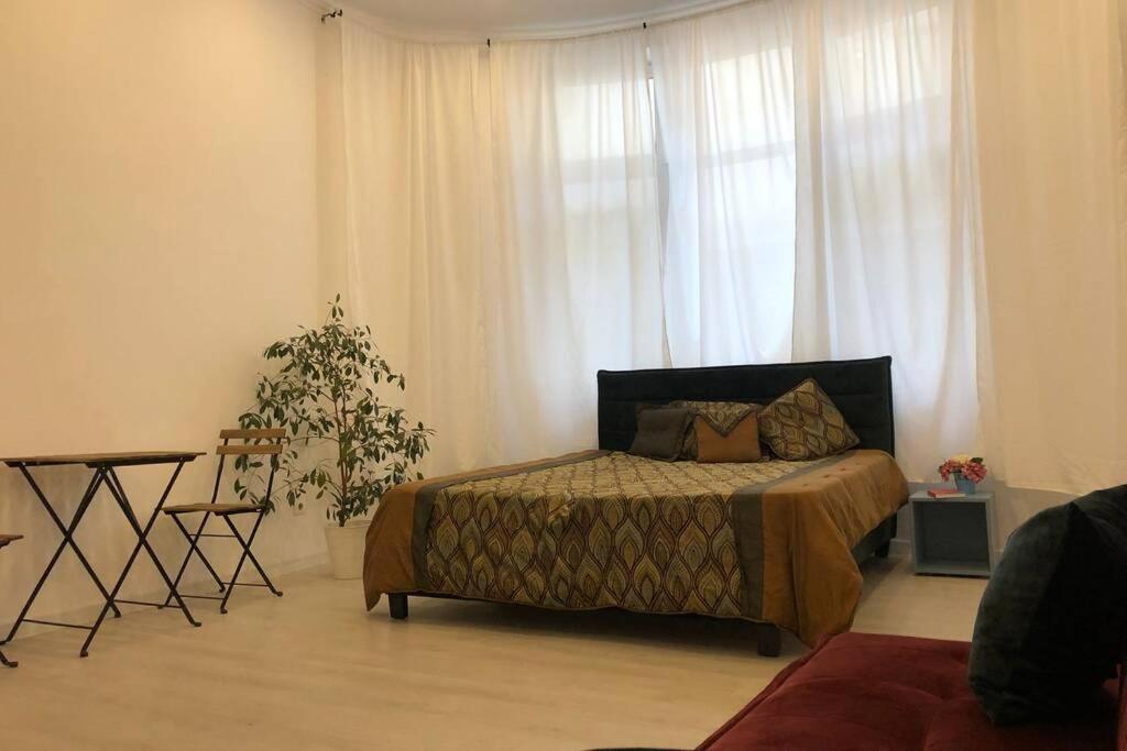 Outstanding 3Br Ultracentral Cityview Balcony Aaa Apartment Букурещ Екстериор снимка
