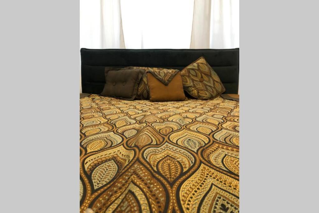 Outstanding 3Br Ultracentral Cityview Balcony Aaa Apartment Букурещ Екстериор снимка