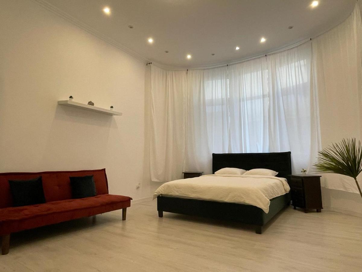 Outstanding 3Br Ultracentral Cityview Balcony Aaa Apartment Букурещ Екстериор снимка