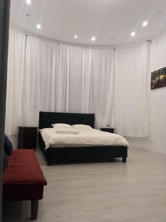 Outstanding 3Br Ultracentral Cityview Balcony Aaa Apartment Букурещ Екстериор снимка